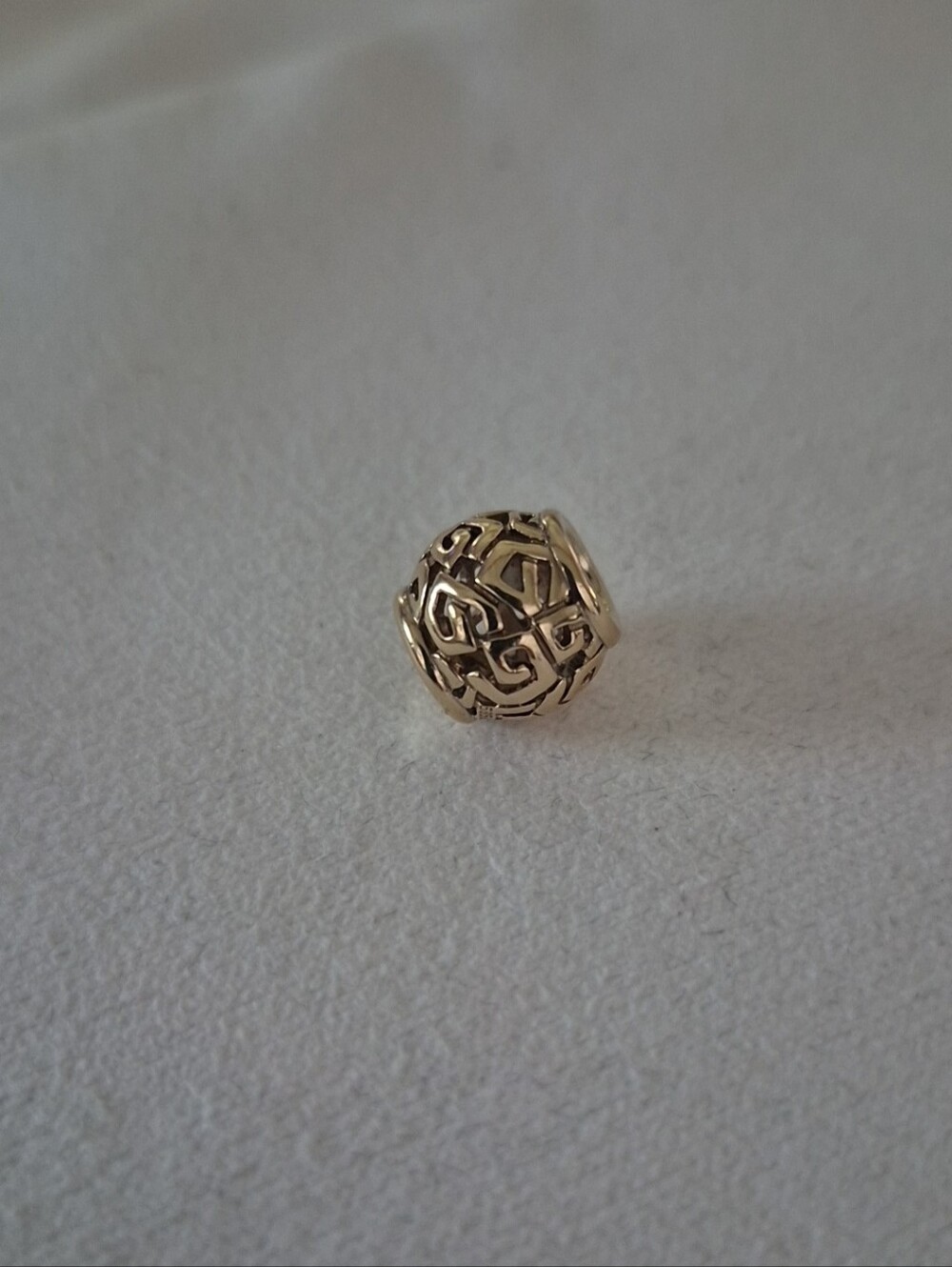 14K solid gold Pandora Open scrolls charm